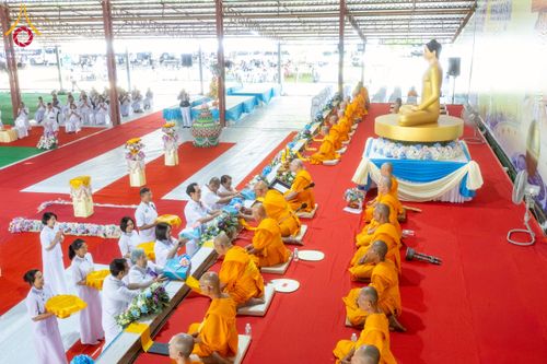 ภาพ No.266045:วันพุธที่ 5 พฤศจิกายน พ.ศ. 2568 (วันพระ ขึ้น 15 ค่ำ เดือน 12) พิธีทอดกฐิน ณ พุทธอุทยานนานาชาติ  อ.โพนพิสิย จ.หนองคาย