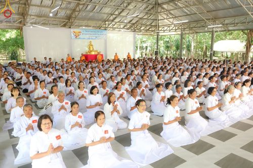ภาพ No.158319:โครงการอบรมอุบาสก อุบาสิกาแก้ว  ตัวแทนทอดกฐิน 30,000 วัด ทั่วไทย บูชาธรรม 80 ปี หลวงพ่อธัมมชโย ระหว่างวันที่ 20-22 กันยายน พ.ศ. 2567 ณ จังหวัดบุรีรัมย์ รุ่นที่ 3