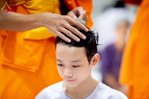 ภาพ No.213585:วันเสาร์ที่ 29 มีนาคม พ.ศ. 2568 พิธีปลงผม โครงการสามเณรยุวธรรมทายาท รุ่นที่ 33 โครงการสามเณรมัชฌิมธรรมทายาท รุ่นที่ 29 ณ ห้องปฏิบัติธรรมวิหารคด คอร์ 13 วัดพระธรรมกาย