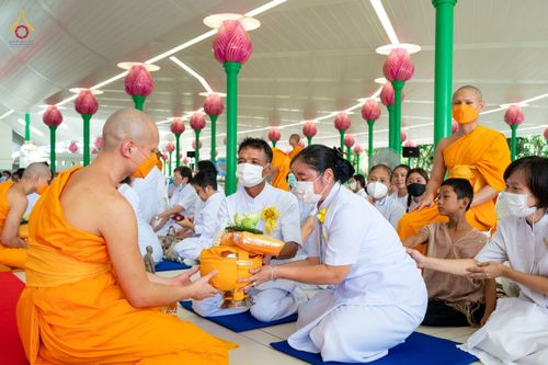 ภาพ No.80756:พิธีอุปสมบทสามเณรเตรียม DCI รุ่นที่20 จำนวน 15 รูป ณ อุโบสถพระไตรปิฎก วัดพระธรรมกาย วันเสาร์ที่ 6 พฤษภาคม พ.ศ. 2566