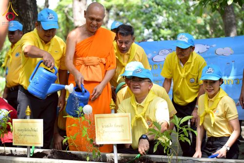 ภาพ No.226768:กิจกรรมจิตอาสาพัฒนา “เราทำความ ดี ด้วยหัวใจ” เนื่องในโอกาสวันพระบาทสมเด็จพระปกเกล้าเจ้าอยู่หัว ณ วัดพระธรรมกาย อ.คลองหลวง จ.ปทุมธานี วันพุธที่ 28 พฤษภาคม พ.ศ. 2568