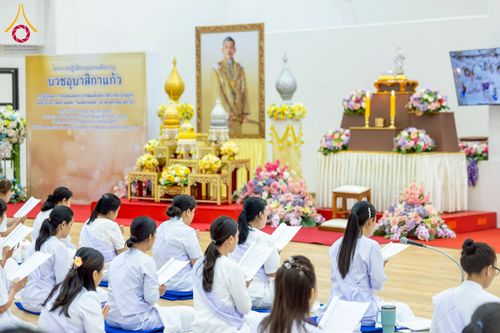 ภาพ No.221906:โครงการปฏิบัติธรรมอบรมศีลธรรม “บวชอุบาสิกาแก้ว” ถวายเป็นพระราชกุศลแด่พระบาทสมเด็จพระเจ้าอยู่หัว เนื่องในโอกาสมหามงคล “วันฉัตรมงคล”  ระหว่างวันที่ 2 – 4 พฤษภาคม 2568  ณ อาคาร 115 ปี คุณยายอาจารย์ฯ