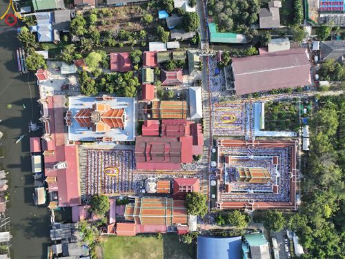 ภาพ No.195516:พิธีต้อนรับพระธรรมยาตรา ณ อนุสรณ์สถานลำดับที่ 4 สถานที่เกิดด้วยกายธรรม วัดโบสถ์(บน) ต.บางคูเวียง จ.นนทบุรี ในโครงการธรรมยาตรา กตัญญูบูชา มหาปูชนียาจารย์ พระมงคลเทพมุนี(สด จนฺทสโร) พระผู้ปราบมาร อนุสรณ์สถาน 7 แห่ง ปีที่ 13 วันที่ 15 มกราคม พ.ศ. 2568