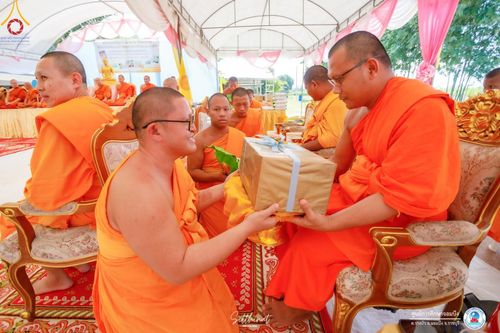 ภาพ No.161107:พิธีถวายมหาสังฆทาน 31 วัด , พิธีบุพเปตพลี , พิธีไถ่ชีวิตโค และ ปล่อยพันธ์ุปลาจำนวน 50,000 ชีวิต ณ ศูนย์การศึกษาจอมบึง ต.รางบัว อ.จอมบึง จ.ราชบุรี วันที่ 28 กันยายน พ.ศ. 2567