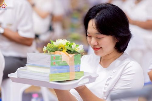 ภาพ No.225392:วันอาทิตย์ที่ 18 พฤษภาคม พ.ศ. 2568 พิธีร่วมบุญการศึกษา พระภิกษุ สามเณร ณ ห้องแก้วสารพัดนึก 2 วัดพระธรรมกาย