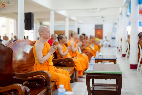 ภาพ No.233573:วันจันทร์ที่ 7 กรกฎาคม พ.ศ. 2568 จังหวัดบุรีรัมย์รวมใจ สัมมนาคณะสงฆ์ เพื่อฟื้นฟูพระพุทธศาสนา  โครงการทอดกฐินสามัคคีทั่วไทย 30,000 วัด ประจำปีพุทธศักราช 2568 และพิธีถวายมหาสังฆทาน 300 กว่าวัด โดยคณะศิษยานุศิษย์ บูชาธรรม 81 ปี หลวงพ่อธัมมชโย  ณ วัดกลาง พระ