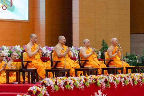 ภาพ No.176345:พิธีมุทิตาสักการะพระมหาเถระและพระเถระ วันที่ 24 พฤศจิกายน พ.ศ. 2567 ณ วัดพระธรรมกาย จ.ปทุมธานี