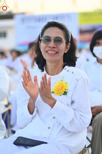 ภาพ No.192690:พิธีจุดประทีปถวายเป็นพุทธบูชา และบูชาธรรมมหาปูชนียาจารย์ ณ อนุสรณ์สถานคลองบางนางแท่น อ.สามพราน จ.นครปฐม ในโครงการธรรมยาตรา กตัญญูบูชา มหาปูชนียาจารย์ พระมงคลเทพมุนี(สด จนฺทสโร) พระผู้ปราบมาร อนุสรณ์สถาน 7 แห่ง ปีที่ 13 วันที่ 10 มกราคม พ.ศ. 2568