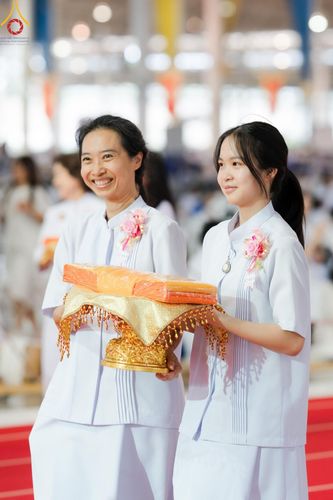 ภาพ No.160169:พิธีทอดผ้าป่าสมทบกฐินวัดพระธรรมกาย และสมทบกฐิน 30,000 วัดทั่วไทย ครั้งที่ 3 ณ สภาธรรมกายสากล วัดพระธรรมกาย วันพฤหัสบดีที่ 10 ตุลาคม พ.ศ. 2567