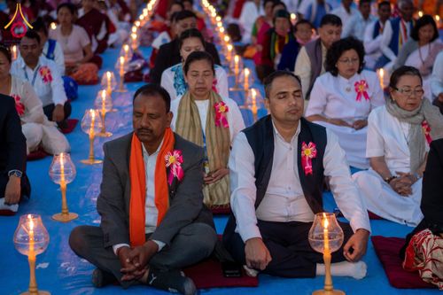 ภาพ No.132390:พิธีจุดโคมประทีปถวายเป็นพุทธบูชา ในโครงการบรรพชา 1,250 รูป ณ แดนประสูติ สวนลุมพินี ประเทศเนปาล วันที่ 17 มีนาคม พ.ศ. 2567