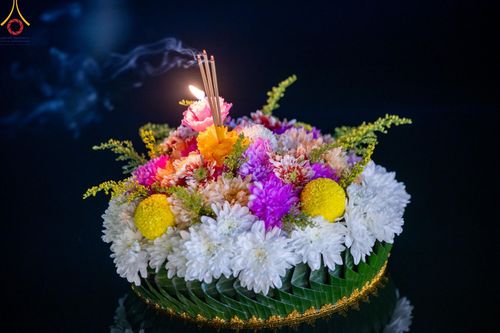 ภาพ No.170344:พิธีลอยกระทงธรรม ณ สระเศรษฐีทะเลบุญ มหาวิหารพระมงคลเทพมุนีฯ วัดพระธรรมกาย วันศุกร์ที่ 15 พฤศจิกายน พ.ศ.2567 (วันเพ็ญ 15 ค่ำ เดือน 12)