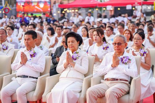 ภาพ No.312762:วันอาทิตย์ที่ 8 มีนาคม พ.ศ.2569 ทำบุญเมืองนครราชสีมา 558 ปี ตักบาตรพระ 10,000 รูป (ภาพชุดที่ 2)