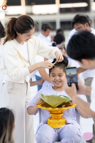 ภาพ No.132695:พิธีปลงผมยุวธรรมทายาท รุ่นที่ 32 มัชฌิมธรรมทายาท รุ่นที่ 28 ณ ลานธรรม วัดพระธรรมกาย วันเสาร์ที่ 30 มีนาคม พ.ศ. 2567