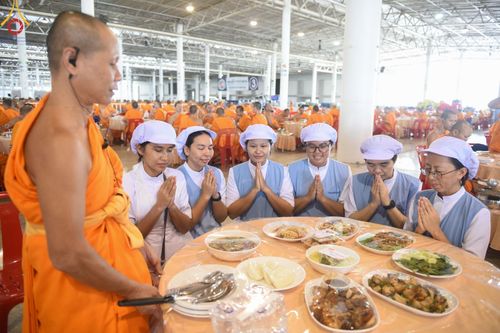 ภาพ No.150628:V.44 เพื่อพ่อ ภาพเตรียมงาน ปฎิบัติงาน ของเจ้าหน้าที่ อาสาสมัคร ทุกสถานะ เพื่อความสำเร็จ ในงานวันธรรมชัย วันอังคารที่ 27 สิงหาคม พ.ศ. 2567