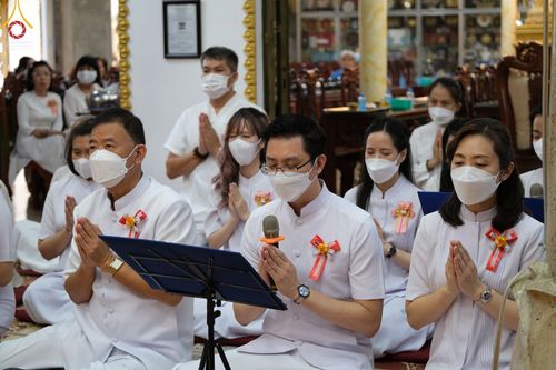 ภาพ No.47908:ประมวลภาพมูลนิธิธรรมกาย ถวายเทียนพรรษา อัญเชิญพระธาตุถวายวัดเถรวาทเวียดนาม