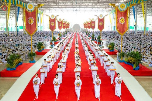 ภาพ No.46846:ประมวลภาพพิธีทอดผ้าป่าธรรมชัย ณ วัดพระธรรมกาย (5 มิถุนายน พ.ศ. 2565)