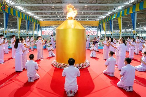 ภาพ No.50824:ประมวลภาพพิธีงานบุญวันอาทิตย์ พิธีจุดเทียนใจไฟนิรันดร์อนันตชัย วันที่ 28 สิงหาคม พ.ศ. 2565