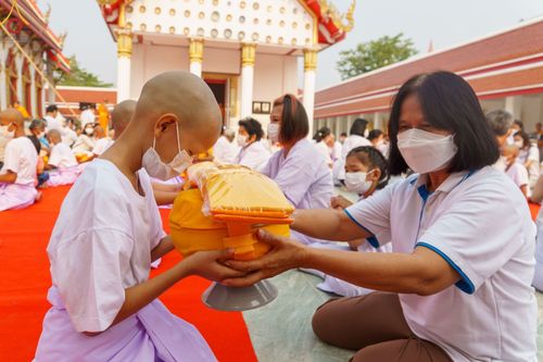 ภาพ No.44705:ประมวลภาพพิธีบรรพชา ในโครงการบรรพชาสามเณรฟื้นฟูพระพุทธศาสนาทั่วไทย ณ วัดสองพี่น้อง