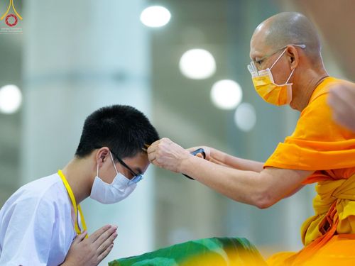 ภาพ No.43971:ประมวลภาพพิธีปลงผม โครงการบรรพชาสามเณรฟื้นฟูพระพุทธศาสนาทั่วไทย ณ ศูนย์อบรมวัดพระธรรมกาย