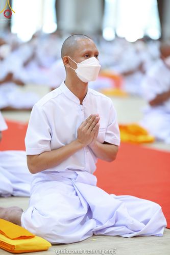 ภาพ No.40863:พิธีตัดปอยผม ปลงผม ขอขมารับผ้าไตรและพิธีบรรพชา ในโครงการอุปสมบท บูชาธรรมมหาปูชนียาจารย์ ประจำปี 2564 ชุดที่ 17