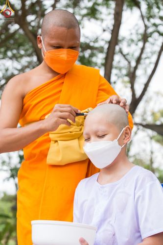 ภาพ No.43904:ประมวลภาพพิธีปลงผมธรรมทายาท โครงการบรรพชาสามเณรฟื้นฟูพระพุทธศาสนาทั่วไทย ณ ศูนย์อบรมเยาวชนนครปฐม