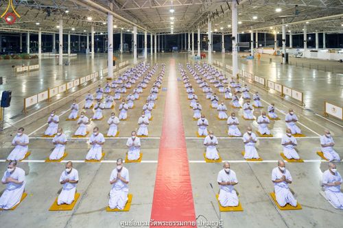 ภาพ No.39878:พิธีตัดปอยผม ปลงผม ขอขมารับผ้าไตรและพิธีบรรพชา ในโครงการอุปสมบท บูชาธรรมมหาปูชนียาจารย์ ประจำปี 2564 ชุดที่ 7