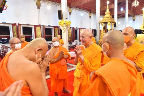 ภาพ No.49689:ประมวลภาพพิธีบำเพ็ญกุศลสวดพระอภิธรรมศพอุทิศถวายพระเดชพระคุณพระเทพวรเวที (บุญศรี ปุญฺญสิริ ป.ธ.4) 