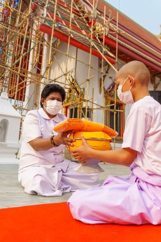 ภาพ No.44706:ประมวลภาพพิธีบรรพชา ในโครงการบรรพชาสามเณรฟื้นฟูพระพุทธศาสนาทั่วไทย ณ วัดสองพี่น้อง