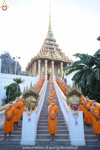 ภาพ No.40093:พิธีตัดปอยผม ปลงผม ขอขมารับผ้าไตรและพิธีบรรพชา ในโครงการอุปสมบท บูชาธรรมมหาปูชนียาจารย์ ประจำปี 2564 ชุดที่ 9