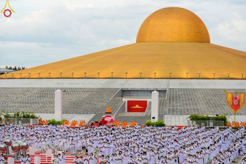 ภาพ No.52542:ประมวลภาพวันคล้ายวันเกิดครบรอบ 138 ปี พระมงคลเทพมุนี (สด จนฺทสโร) พระผู้ปราบมาร ชุดที่ 2