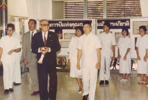 ภาพ No.48745:ประมวลภาพการสร้างบารมีของ พระเดชพระคุณพระสุธรรมญาณวิเทศ (สุธรรม สุธมฺโม)