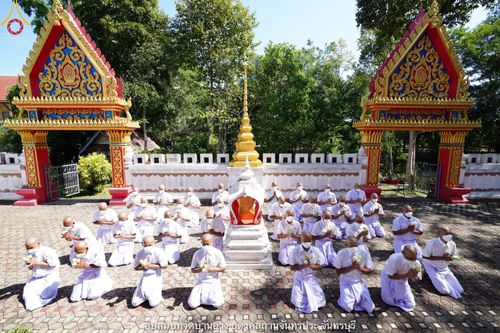 ภาพ No.40177:พิธีตัดปอยผม ปลงผม ขอขมารับผ้าไตรและพิธีบรรพชา ในโครงการอุปสมบท บูชาธรรมมหาปูชนียาจารย์ ประจำปี 2564 ชุดที่ 10