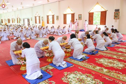 ภาพ No.48047:ประมวลภาพพิธีเวียนประทักษิณ และบรรพชาอุปสมบท รุ่นเข้าพรรษา ปี 2565