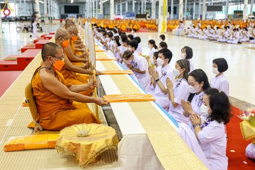 ภาพ No.48577:ประมวลภาพพิธีรำลึกถึงนักสร้างบารมี ในวันมหารำลึก ครั้งที่ 32 ณ วัดพระธรรมกาย