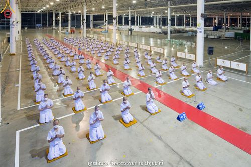 ภาพ No.39881:พิธีตัดปอยผม ปลงผม ขอขมารับผ้าไตรและพิธีบรรพชา ในโครงการอุปสมบท บูชาธรรมมหาปูชนียาจารย์ ประจำปี 2564 ชุดที่ 7