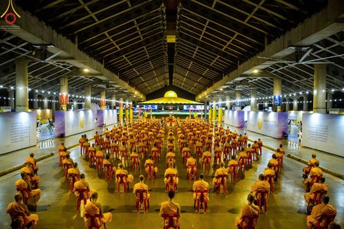 ภาพ No.49084:ประมวลภาพพิธีจุดประทีป  ในวันสมาธิโลก (วันเสาร์ที่ 6 สิงหาคม พ.ศ. 2565)