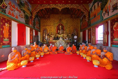 ภาพ No.40685:พิธีตัดปอยผม ปลงผม ขอขมารับผ้าไตรและพิธีบรรพชา ในโครงการอุปสมบท บูชาธรรมมหาปูชนียาจารย์ ประจำปี 2564 ชุดที่ 15