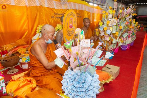 ภาพ No.52855:ประมวลภาพพิธีทอดกฐินสามัคคี ณ วัดโนนสมบูรณ์ จังหวัดปราจีนบุรี (วันที่ 14 ตุลาคม พ.ศ. 2565)