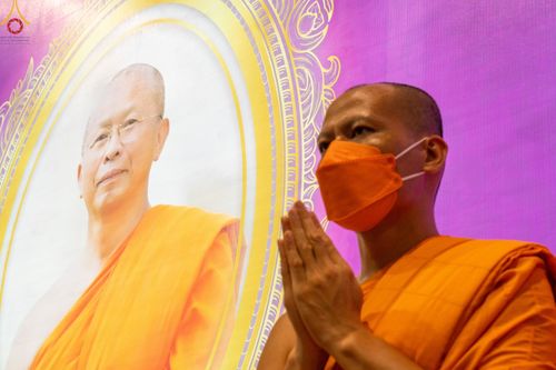 ภาพ No.48499:ประมวลภาพพิธีรับร่างนักสร้างบารมี พระเดชพระคุณพระสุธรรมญาณวิเทศ วิ. (สุธรรม สุธมฺโม)