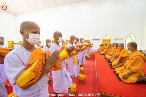ภาพ No.40514:พิธีตัดปอยผม ปลงผม ขอขมารับผ้าไตรและพิธีบรรพชา ในโครงการอุปสมบท บูชาธรรมมหาปูชนียาจารย์ ประจำปี 2564 ชุดที่ 14