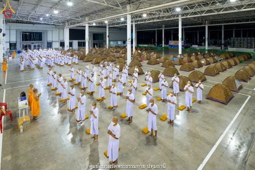 ภาพ No.39885:พิธีตัดปอยผม ปลงผม ขอขมารับผ้าไตรและพิธีบรรพชา ในโครงการอุปสมบท บูชาธรรมมหาปูชนียาจารย์ ประจำปี 2564 ชุดที่ 7