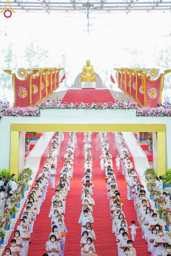 ภาพ No.46843:ประมวลภาพพิธีทอดผ้าป่าธรรมชัย ณ วัดพระธรรมกาย (5 มิถุนายน พ.ศ. 2565)