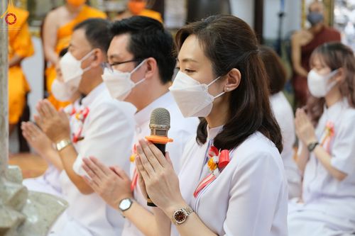 ภาพ No.47909:ประมวลภาพมูลนิธิธรรมกาย ถวายเทียนพรรษา อัญเชิญพระธาตุถวายวัดเถรวาทเวียดนาม