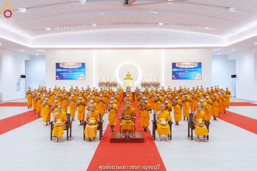 ภาพ No.40865:พิธีตัดปอยผม ปลงผม ขอขมารับผ้าไตรและพิธีบรรพชา ในโครงการอุปสมบท บูชาธรรมมหาปูชนียาจารย์ ประจำปี 2564 ชุดที่ 17