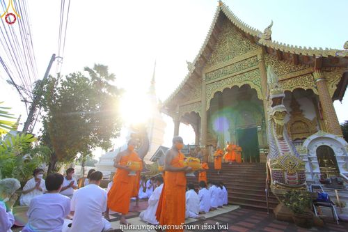 ภาพ No.40687:พิธีตัดปอยผม ปลงผม ขอขมารับผ้าไตรและพิธีบรรพชา ในโครงการอุปสมบท บูชาธรรมมหาปูชนียาจารย์ ประจำปี 2564 ชุดที่ 15