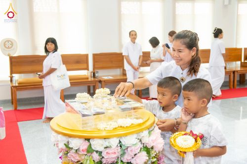 ภาพ No.336318:วันจันทร์ที่ 22 มิถุนายน พ.ศ.2569 พิธีอัญเชิญพระธรรมกาย และบรรจุพระบรมสารีริกธาตุ  ภายในเกศดอกบัวตูม องค์พระประธาน ณ อาคารสมปรารถนา วัดกลางธนรินทร์ ต.บ้านแป้ง อ.พรหมบุรี จ.สิงห์บุรี