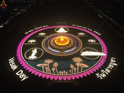 ภาพ No.46321:ประมวลภาพพิธีจุดวิสาขประทีป 2565 ณ วัดพระธรรมกาย