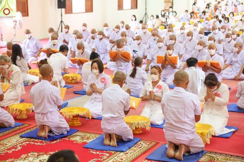 ภาพ No.48052:ประมวลภาพพิธีเวียนประทักษิณ และบรรพชาอุปสมบท รุ่นเข้าพรรษา ปี 2565