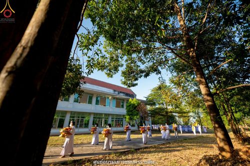 ภาพ No.40278:พิธีตัดปอยผม ปลงผม ขอขมารับผ้าไตรและพิธีบรรพชา ในโครงการอุปสมบท บูชาธรรมมหาปูชนียาจารย์ ประจำปี 2564 ชุดที่ 11