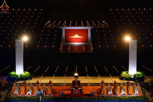 ภาพ No.45007:ประมวลภาพพิธีจุดประทีป​ วันคุ้ม​ครองโลก ณ วัดพระธรรมกาย